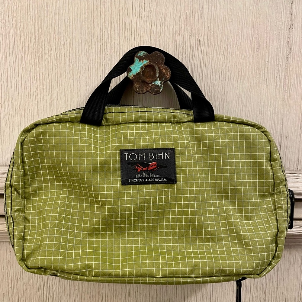 Tom Bihn Standard Spiff Kit